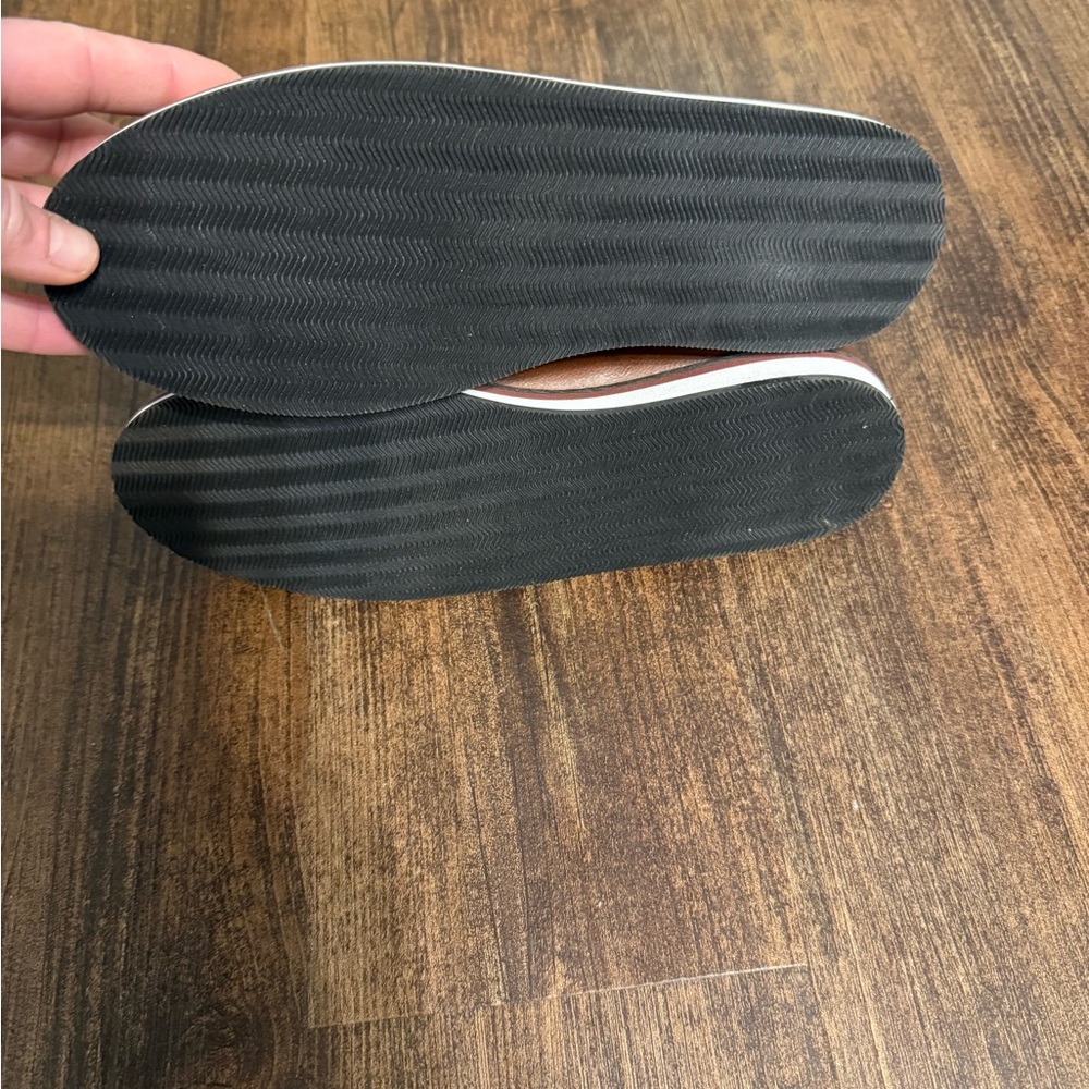 Brown Loafers with Cactus Design - Picture 2 of 3